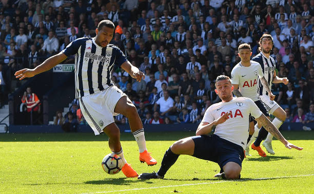 面反映了他 面反映了他